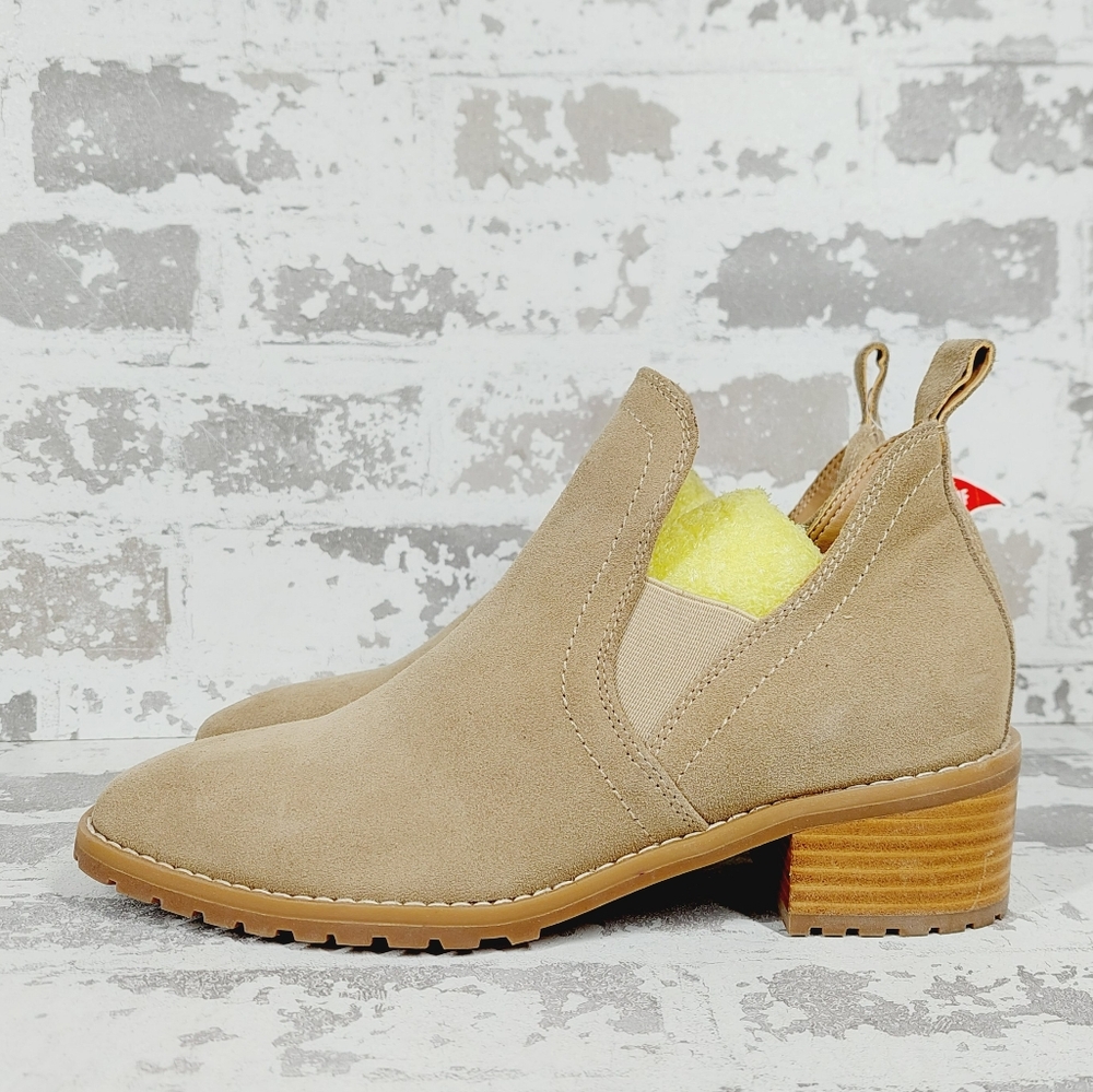NEW Blondo Tan Suede Sandra Waterproof Ankle Boots H226